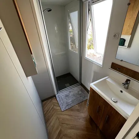 Des Rêves, Mobil Eleganzia 2, Deux