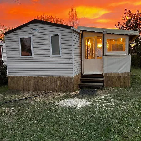 Des Reves, Mobil Home, Deux 营地 拉特斯